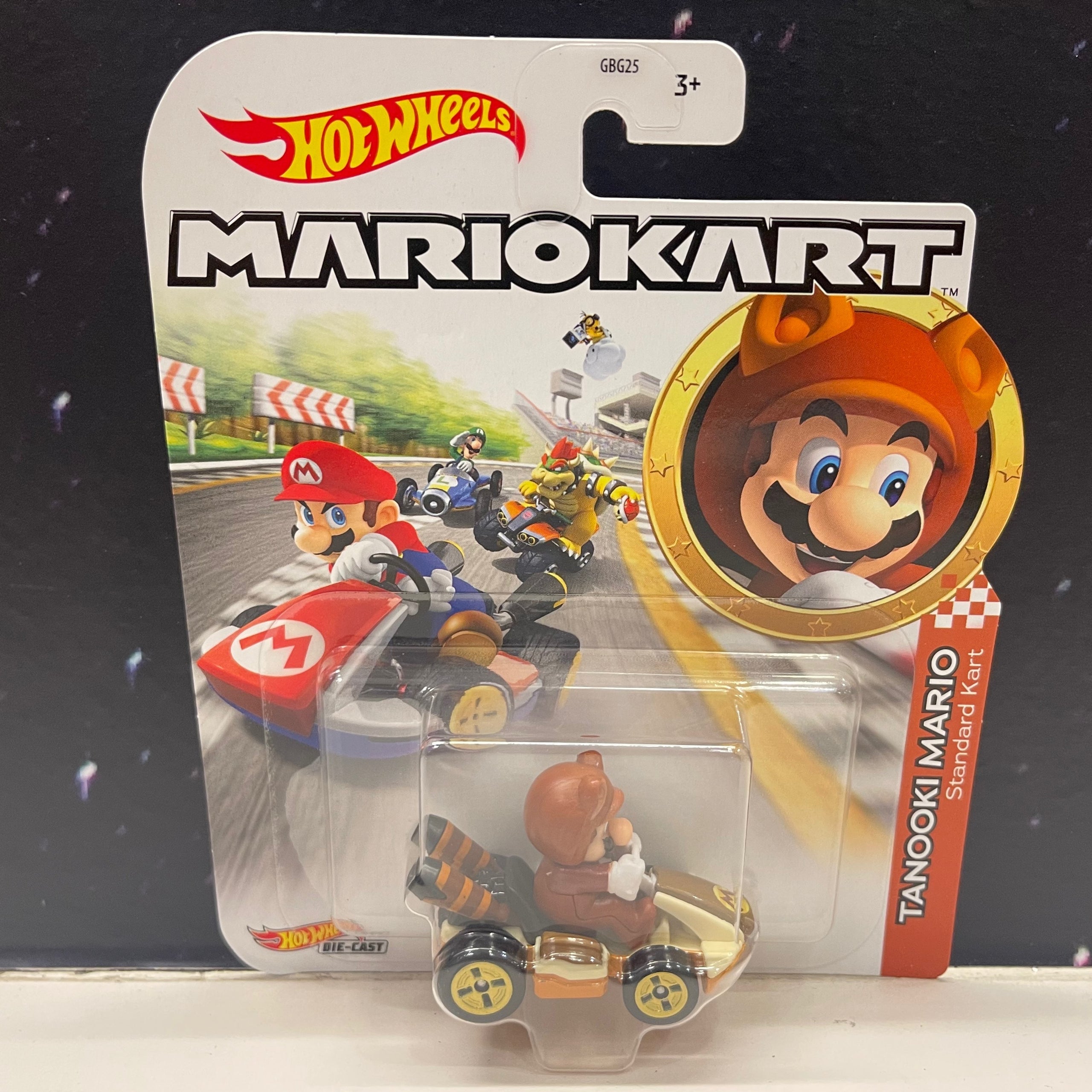 Mattel Hot Wheels Mario Kart Die-Cast Tanooki Mario Standard Kart ...